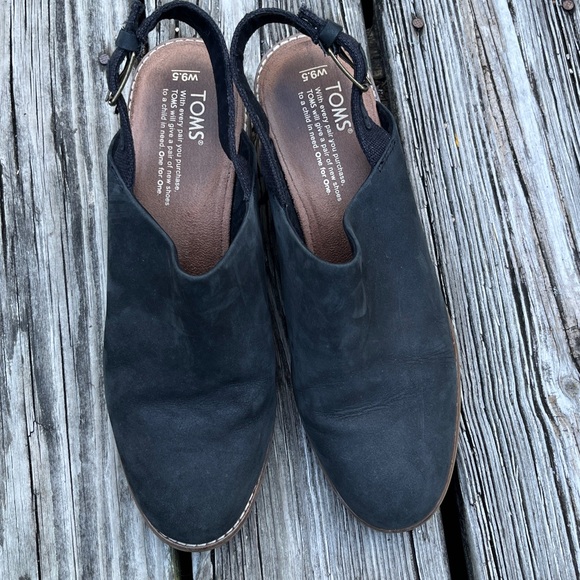 Black Slingback Clogs with Wooden Heel - Picture 2 of 6